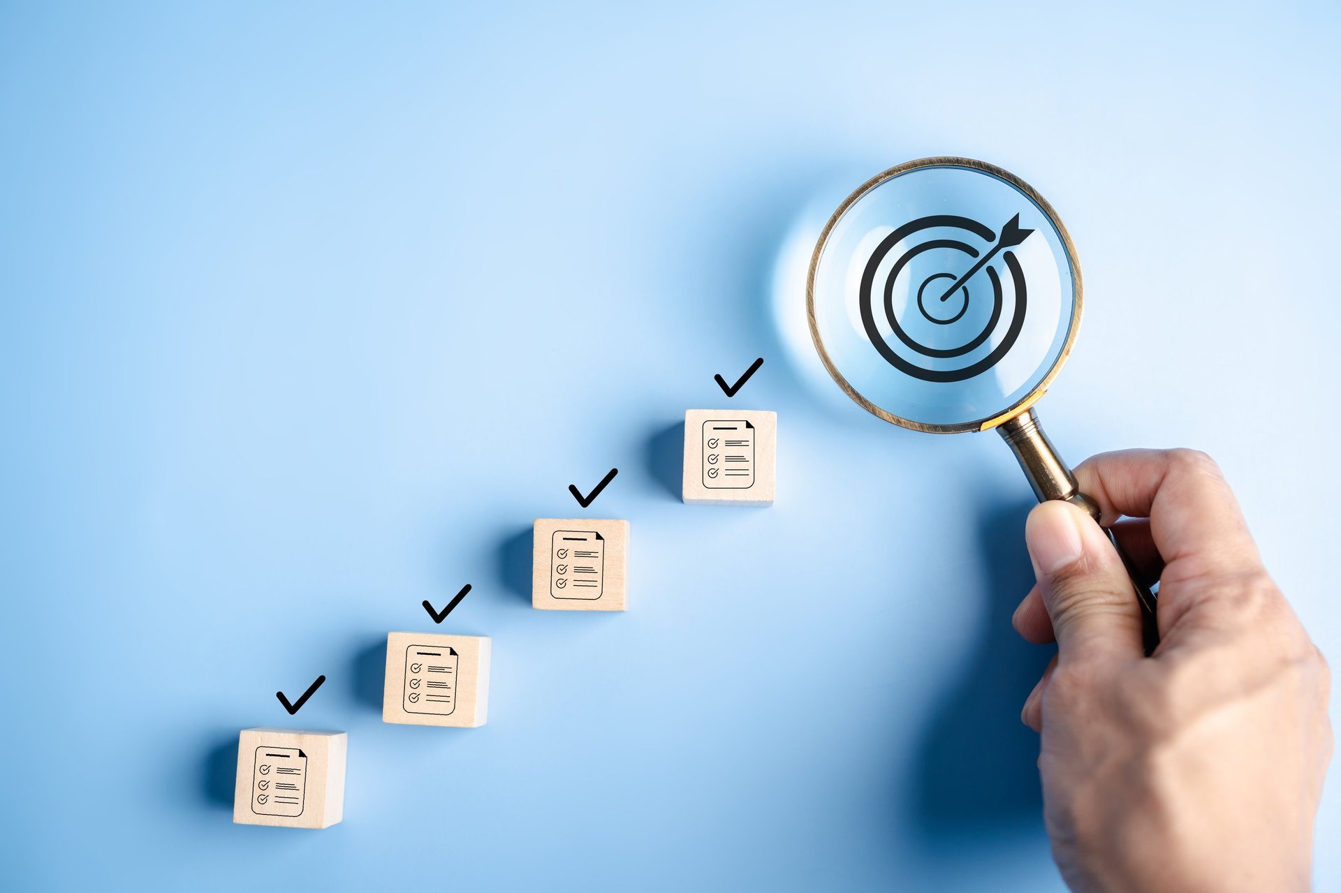 Online survey and digital form goal data collection, feedback analysis, checklist progress, and evaluation toward targeted decision in business.